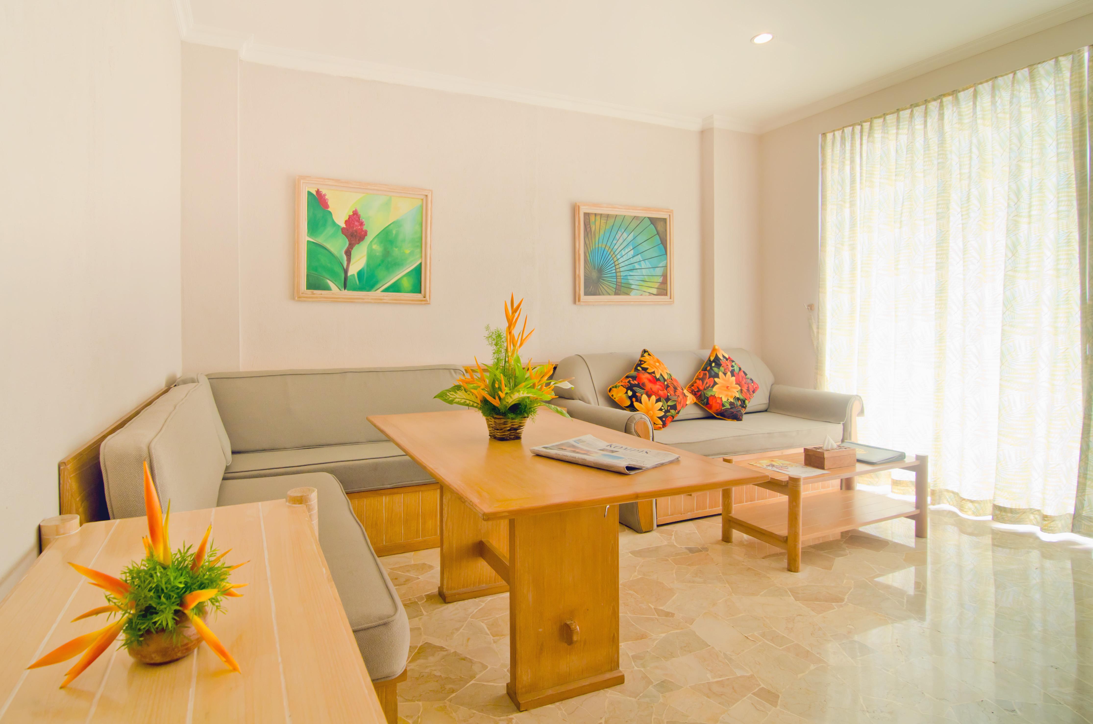 Hawaii Resort Family Suites Anyer Buitenkant foto